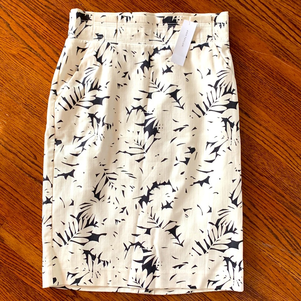 White and Black Patterned Pointe Skirt